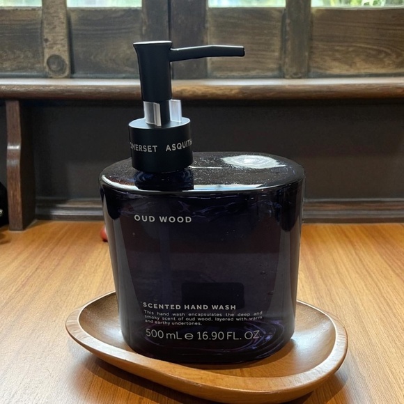 Asquith & Somerset Oud Wood Hand Wash | 16.9 oz Glass Bottle | Luxury Scented - Picture 1 of 1